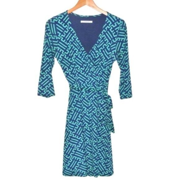 41 Hawthorn Renesme Jersey‎ Faux Wrap Dress Medium - Picture 3 of 14